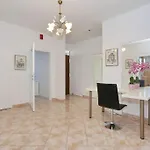 Oasis With Jacuzzi Appartement *