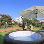 Oasis With Jacuzzi Zadar