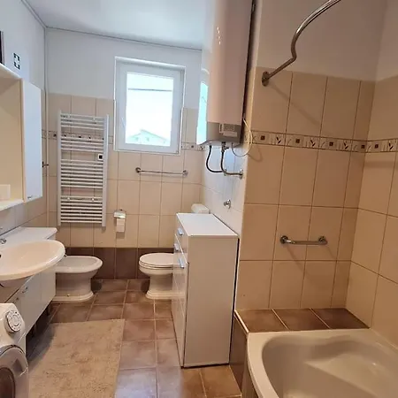 Apartamento Oasis With Jacuzzi Zadar